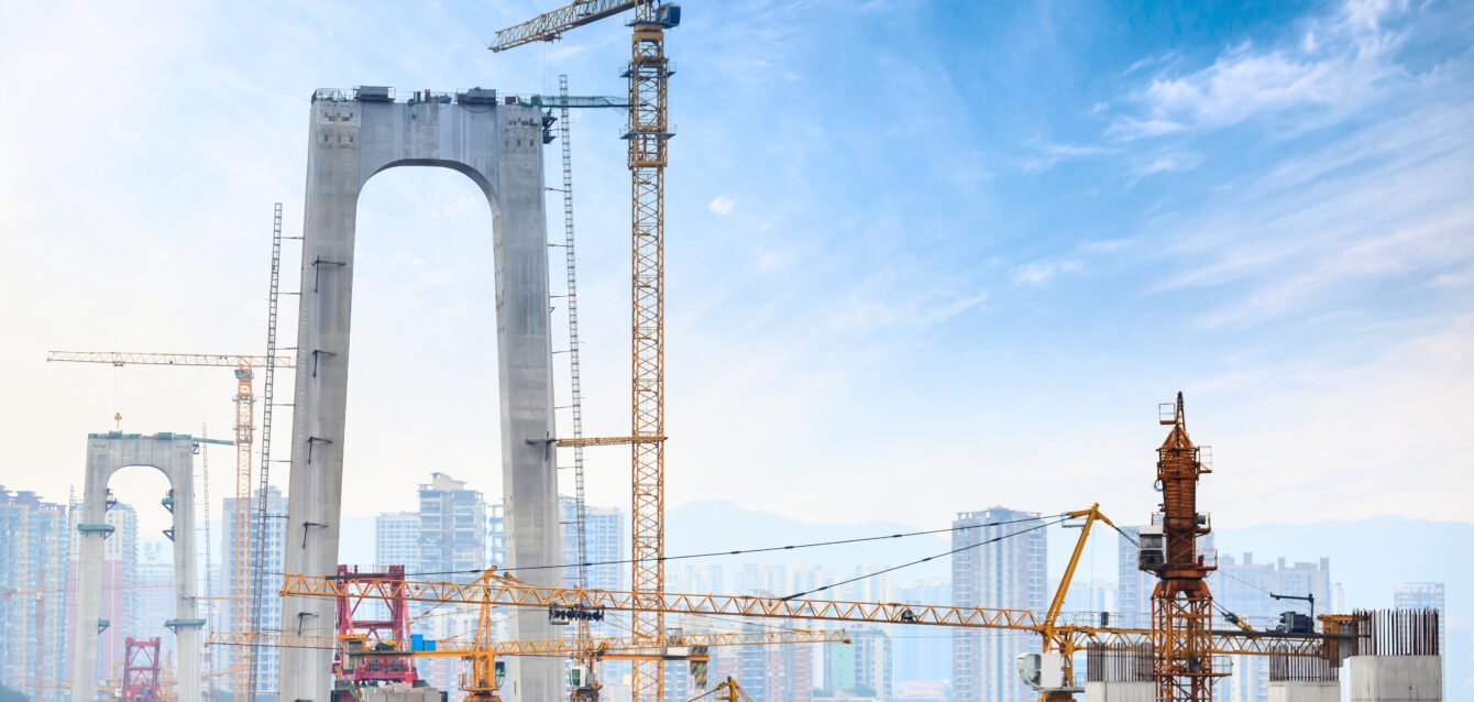 Construction of tall concrete pylon of bridge using tower crane Construction of tall concrete pylon of bridge using tower crane